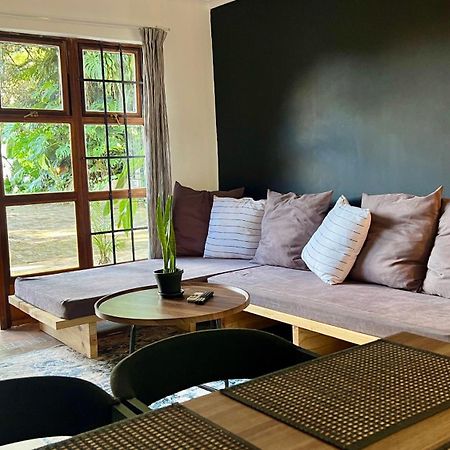 Loerieroep Estate - Mountainview Selfcatering Accommodation Nelspruit Mbombela Eksteriør billede